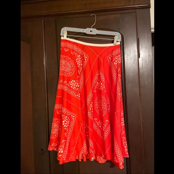 CALF LENGTH DESIGNER EYELET SILK SKIRT - Picture 2 of 4